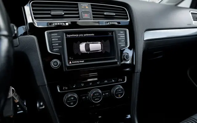 VOLKSWAGEN Golf 2.0 BlueTDI DSG Highline