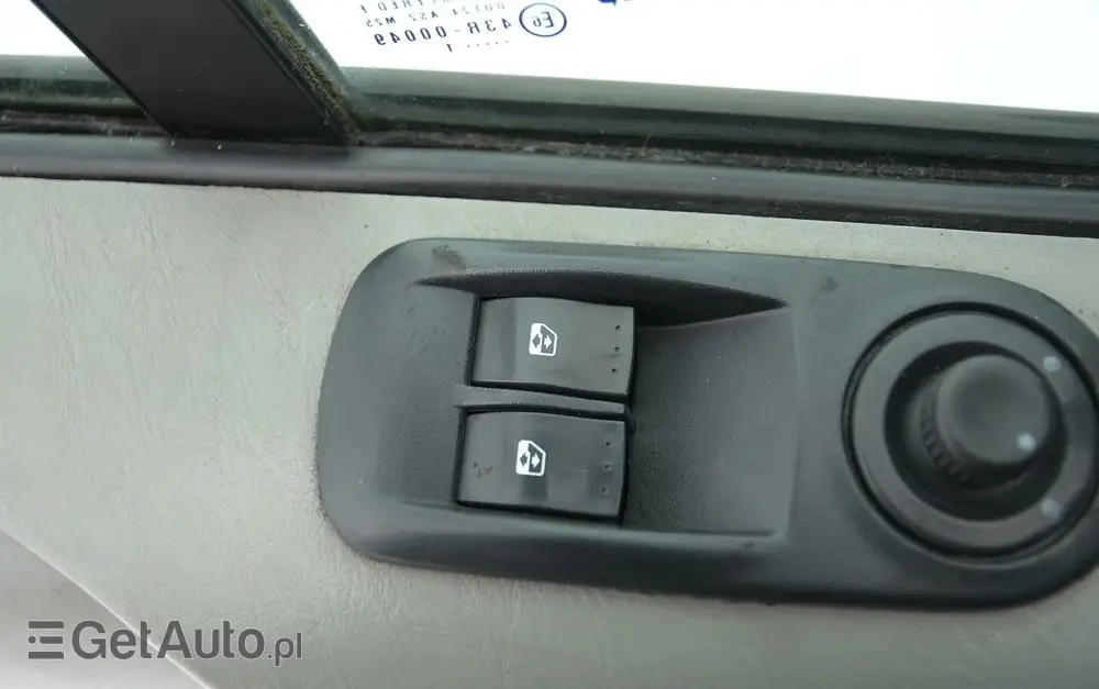 OPEL Vivaro L2H1 2.9t