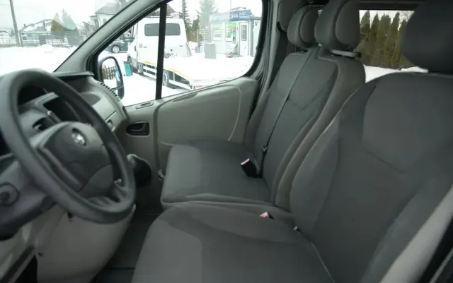 OPEL Vivaro L2H1 2.9t