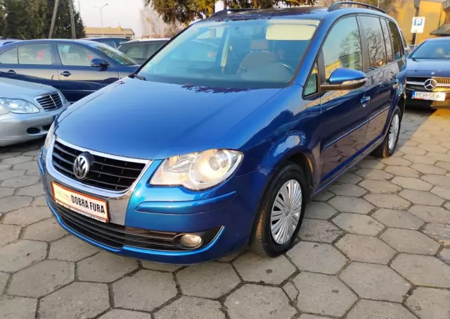 VOLKSWAGEN Touran 1.9 TDI Conceptline