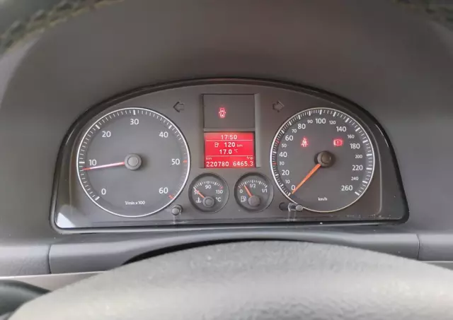 VOLKSWAGEN Touran 1.9 TDI Conceptline