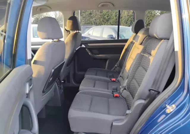 VOLKSWAGEN Touran 1.9 TDI Conceptline