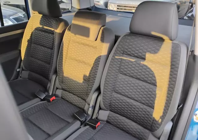 VOLKSWAGEN Touran 1.9 TDI Conceptline