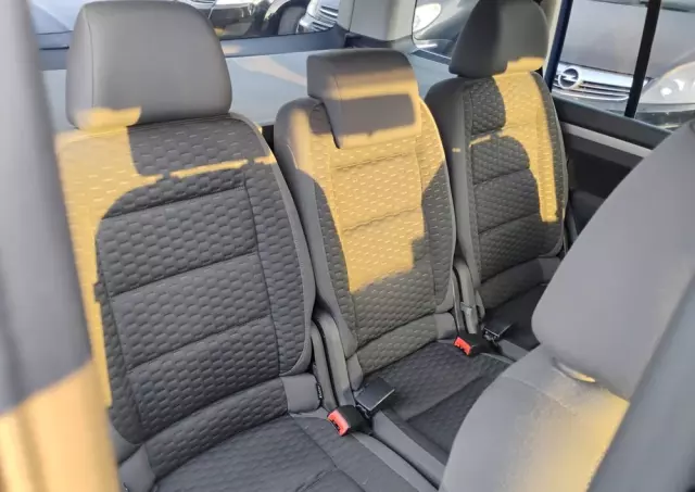 VOLKSWAGEN Touran 1.9 TDI Conceptline