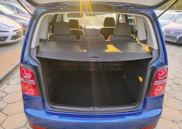 VOLKSWAGEN Touran 1.9 TDI Conceptline