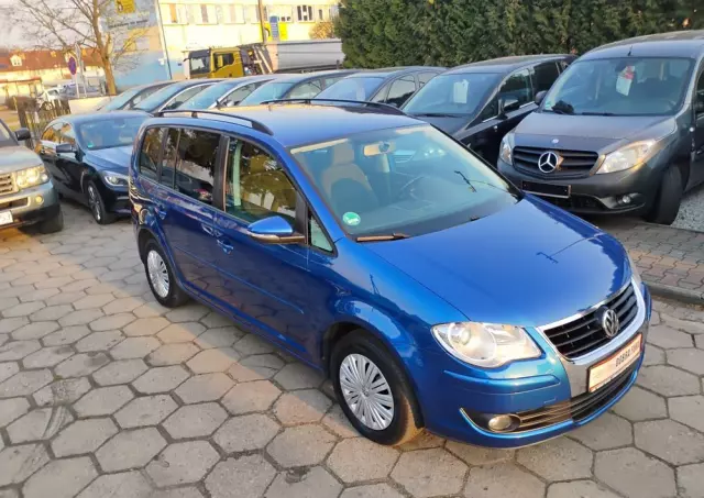 VOLKSWAGEN Touran 1.9 TDI Conceptline