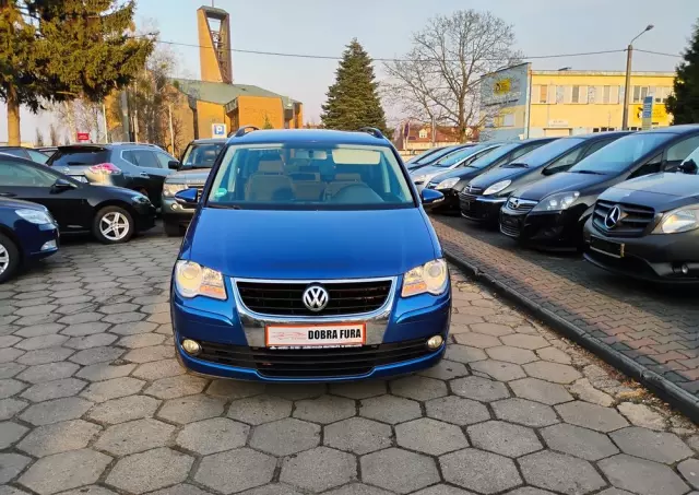 VOLKSWAGEN Touran 1.9 TDI Conceptline