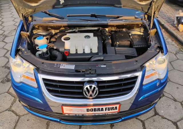 VOLKSWAGEN Touran 1.9 TDI Conceptline
