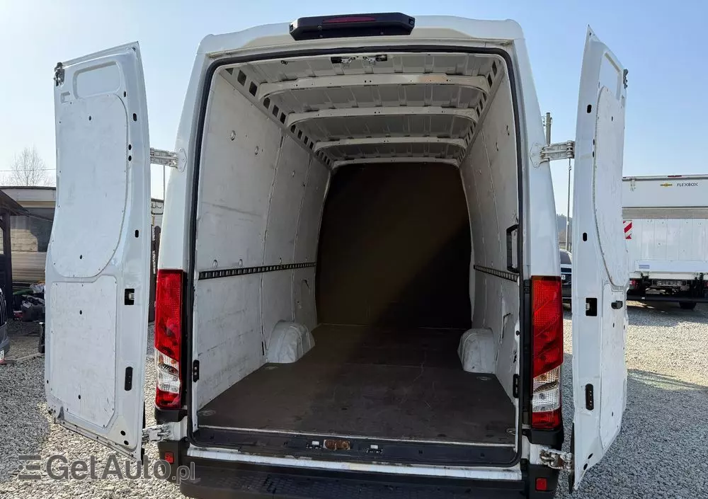 IVECO Brygadówka 7 miejsc/Daily 35-160 V/MAXI/Serwis IVECO/manual/PDC/Kamera 