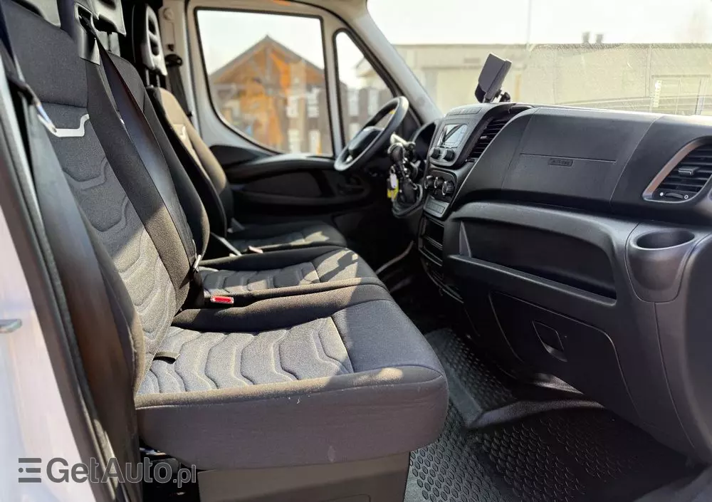 IVECO Brygadówka 7 miejsc/Daily 35-160 V/MAXI/Serwis IVECO/manual/PDC/Kamera 