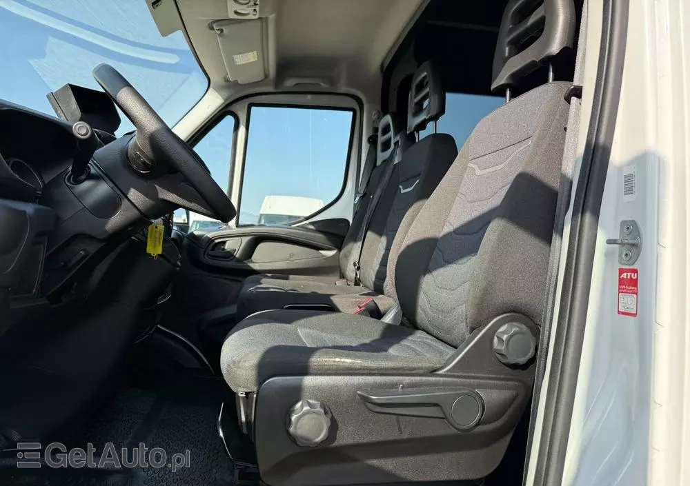 IVECO Brygadówka 7 miejsc/Daily 35-160 V/MAXI/Serwis IVECO/manual/PDC/Kamera 