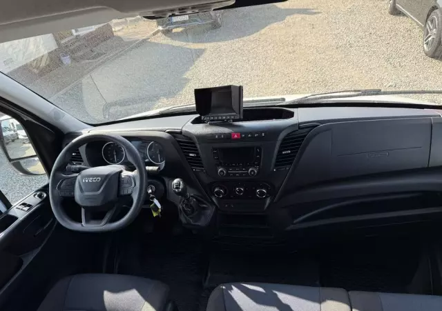 IVECO Brygadówka 7 miejsc/Daily 35-160 V/MAXI/Serwis IVECO/manual/PDC/Kamera 