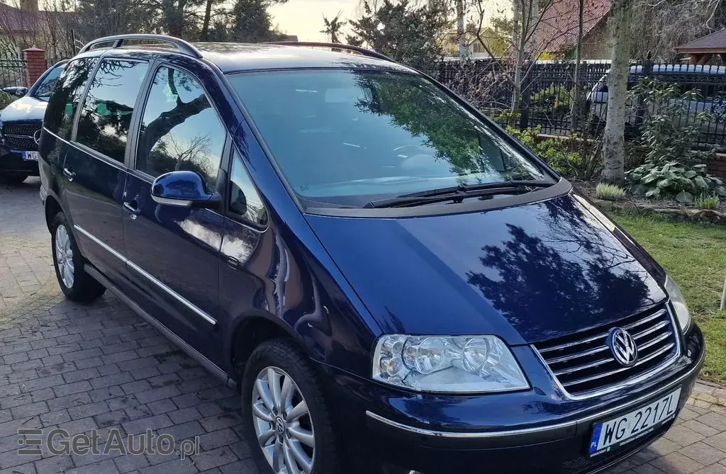 VOLKSWAGEN Sharan 