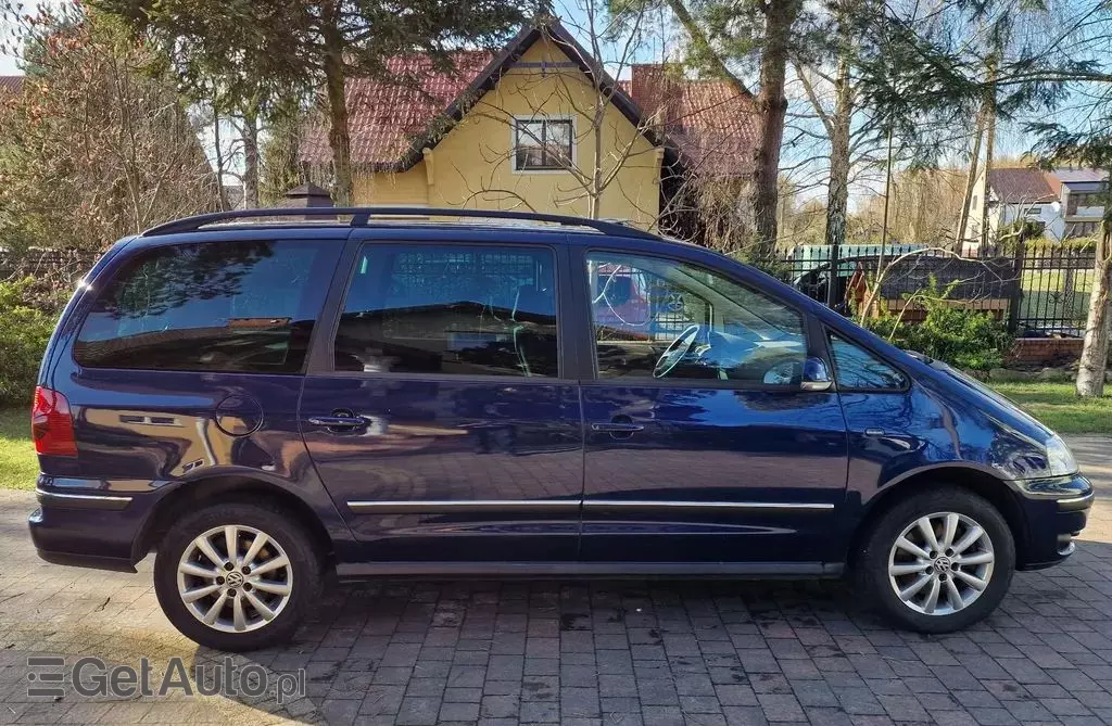 VOLKSWAGEN Sharan 
