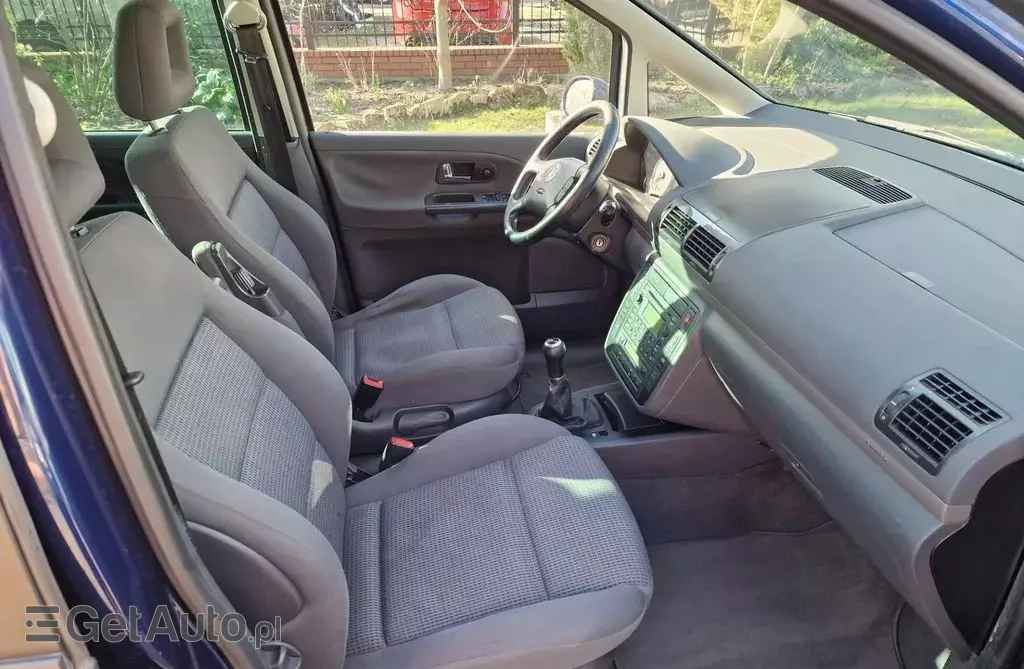 VOLKSWAGEN Sharan 