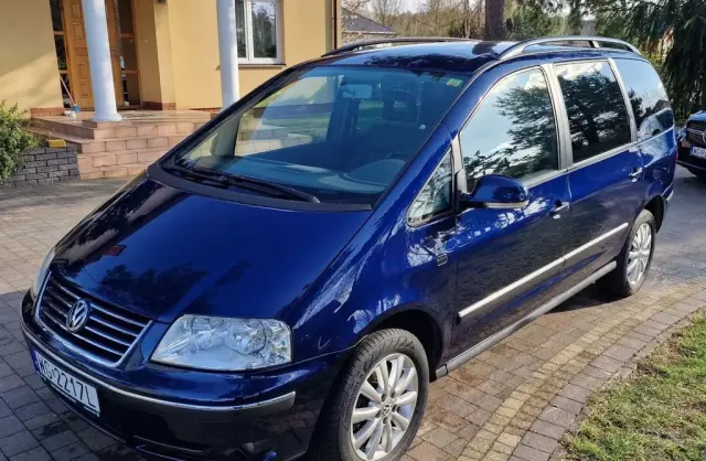 VOLKSWAGEN Sharan 