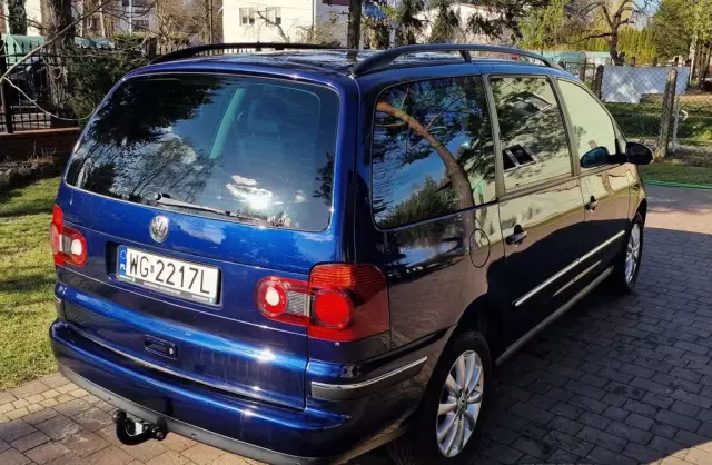 VOLKSWAGEN Sharan 