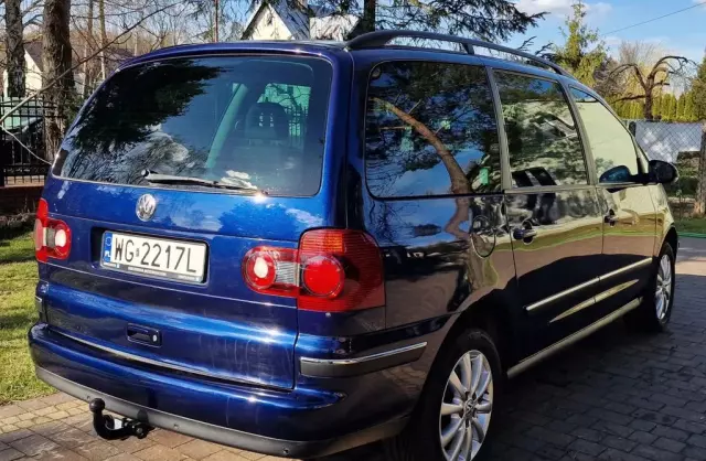 VOLKSWAGEN Sharan 