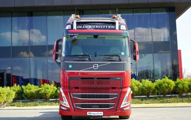 VOLVO FH 500 / XXL / I-SAVE /  LOWDECK / MEGA / KLIMA POSTOJOWA / TV / ALUFELGI / PO KONTRAKCIE SERWISOWYM 