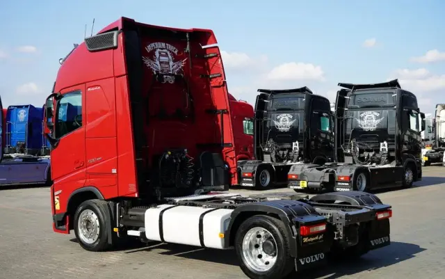 VOLVO FH 500 / XXL / I-SAVE /  LOWDECK / MEGA / KLIMA POSTOJOWA / TV / ALUFELGI / PO KONTRAKCIE SERWISOWYM 