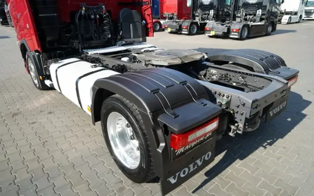VOLVO FH 500 / XXL / I-SAVE /  LOWDECK / MEGA / KLIMA POSTOJOWA / TV / ALUFELGI / PO KONTRAKCIE SERWISOWYM 