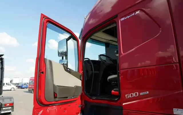 VOLVO FH 500 / XXL / I-SAVE /  LOWDECK / MEGA / KLIMA POSTOJOWA / TV / ALUFELGI / PO KONTRAKCIE SERWISOWYM 