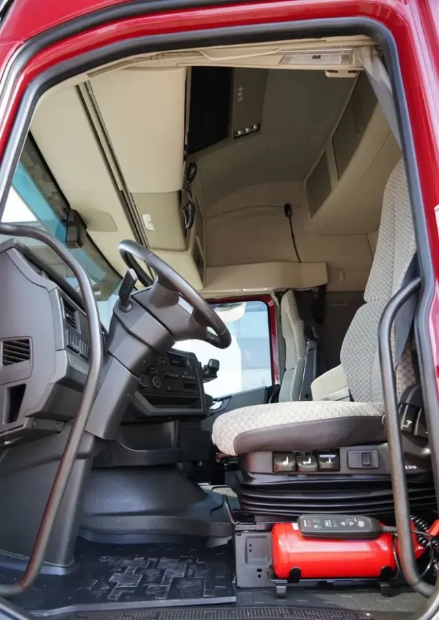 VOLVO FH 500 / XXL / I-SAVE /  LOWDECK / MEGA / KLIMA POSTOJOWA / TV / ALUFELGI / PO KONTRAKCIE SERWISOWYM 