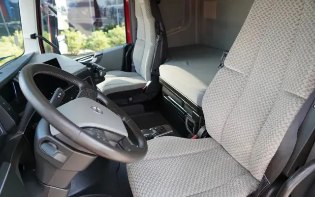 VOLVO FH 500 / XXL / I-SAVE /  LOWDECK / MEGA / KLIMA POSTOJOWA / TV / ALUFELGI / PO KONTRAKCIE SERWISOWYM 