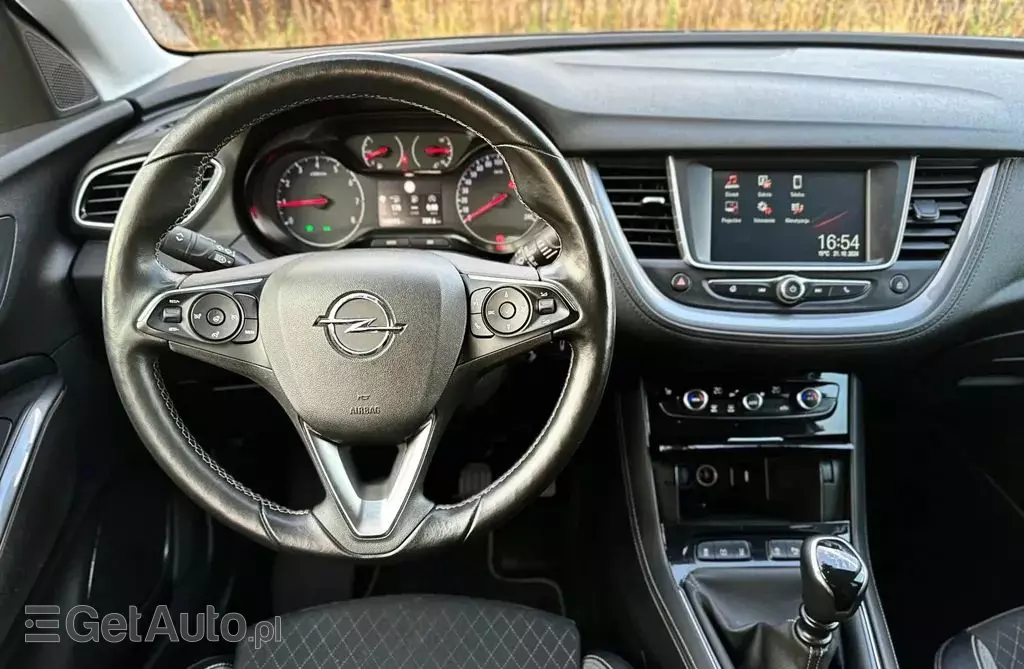 OPEL Grandland 