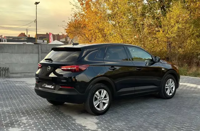 OPEL Grandland 
