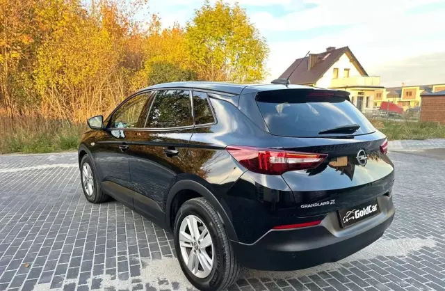 OPEL Grandland 