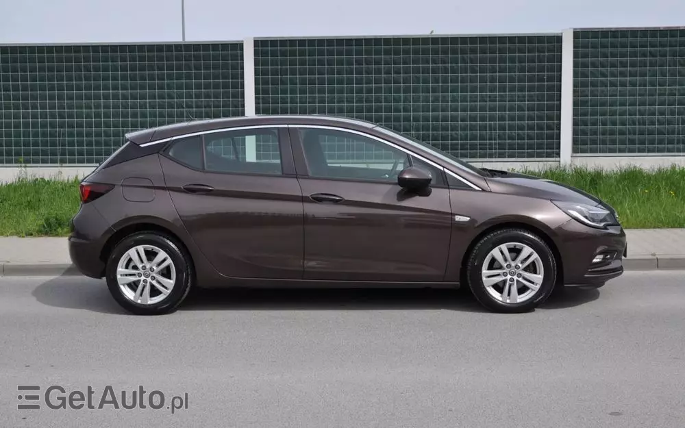 OPEL Astra V 1.4 T Dynamic