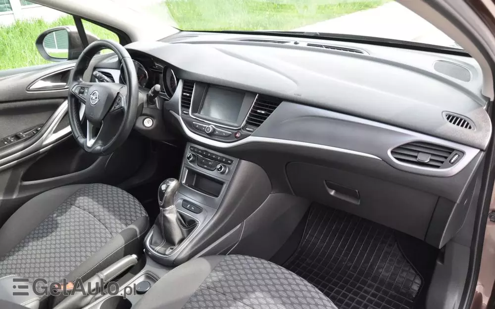 OPEL Astra V 1.4 T Dynamic