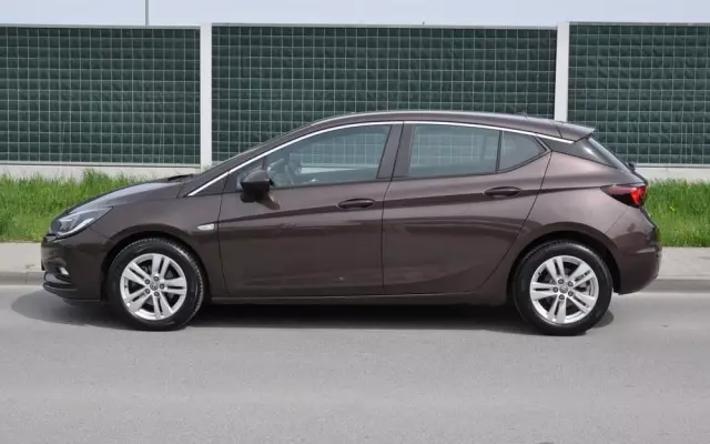 OPEL Astra V 1.4 T Dynamic