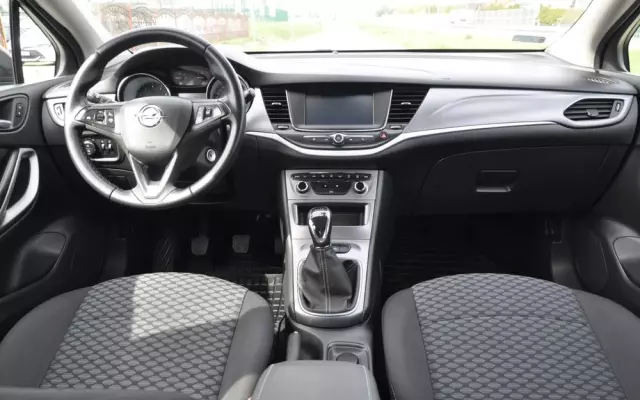 OPEL Astra V 1.4 T Dynamic