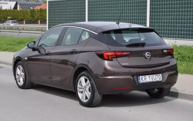 OPEL Astra V 1.4 T Dynamic