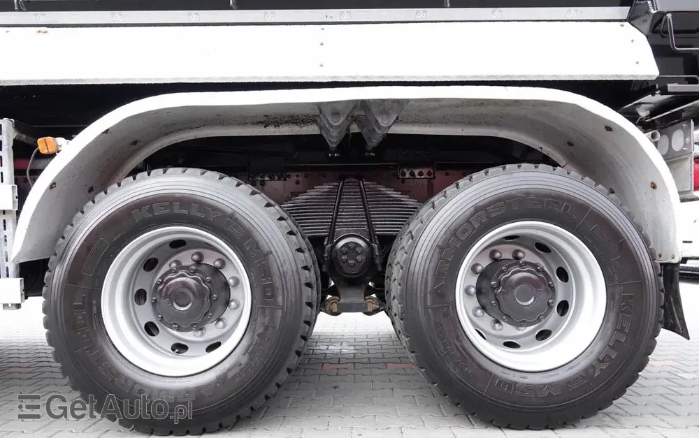 MAN TGS 41.460 / 8X8 / WYWROTKA TYLNOZSYPOWA / MANUAL / HARDOX / KH-KIPPER / 2017 ROK / PO KONTRAKCIE SERWISOWYM 