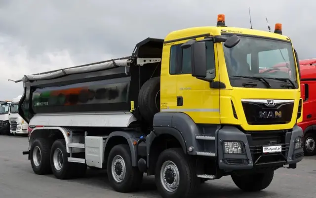 MAN TGS 41.460 / 8X8 / WYWROTKA TYLNOZSYPOWA / MANUAL / HARDOX / KH-KIPPER / 2017 ROK / PO KONTRAKCIE SERWISOWYM 
