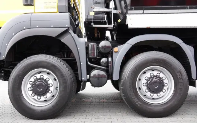 MAN TGS 41.460 / 8X8 / WYWROTKA TYLNOZSYPOWA / MANUAL / HARDOX / KH-KIPPER / 2017 ROK / PO KONTRAKCIE SERWISOWYM 