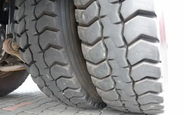 MAN TGS 41.460 / 8X8 / WYWROTKA TYLNOZSYPOWA / MANUAL / HARDOX / KH-KIPPER / 2017 ROK / PO KONTRAKCIE SERWISOWYM 