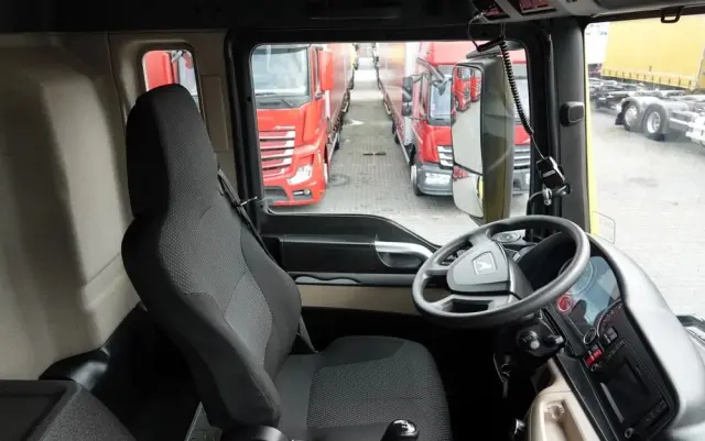 MAN TGS 41.460 / 8X8 / WYWROTKA TYLNOZSYPOWA / MANUAL / HARDOX / KH-KIPPER / 2017 ROK / PO KONTRAKCIE SERWISOWYM 