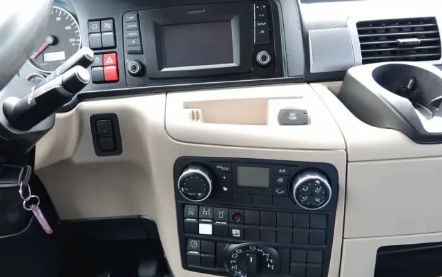 MAN TGS 41.460 / 8X8 / WYWROTKA TYLNOZSYPOWA / MANUAL / HARDOX / KH-KIPPER / 2017 ROK / PO KONTRAKCIE SERWISOWYM 