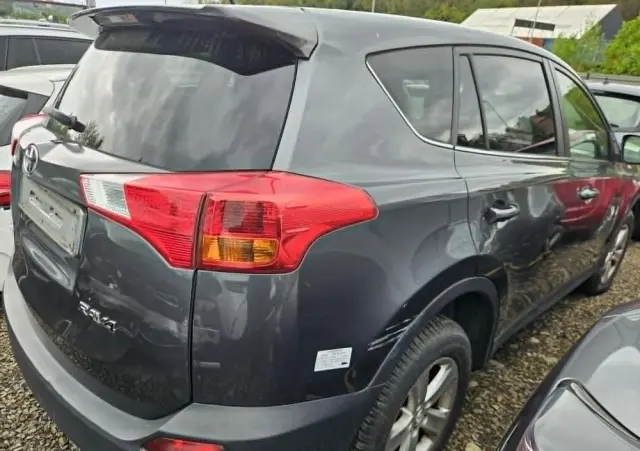 TOYOTA RAV4 2.0 D-4D 4x2 Start-Stop Life