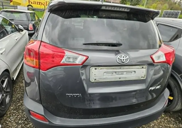 TOYOTA RAV4 2.0 D-4D 4x2 Start-Stop Life