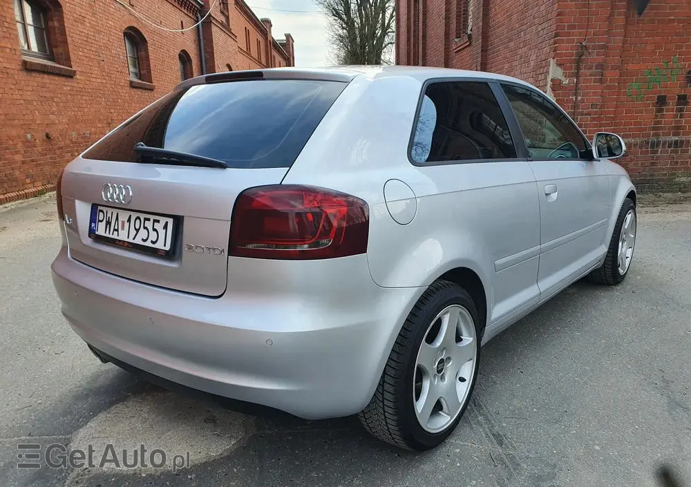 AUDI A3 3-drzwiowe 2.0 TDI Ambition
