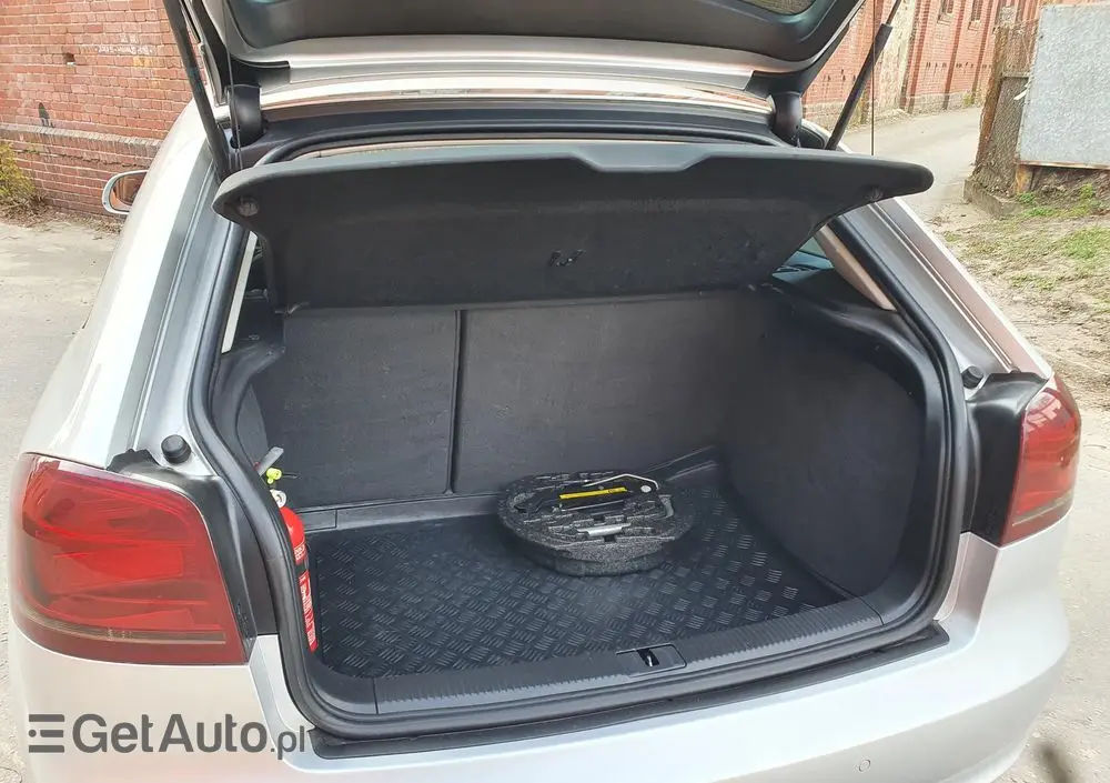 AUDI A3 3-drzwiowe 2.0 TDI Ambition