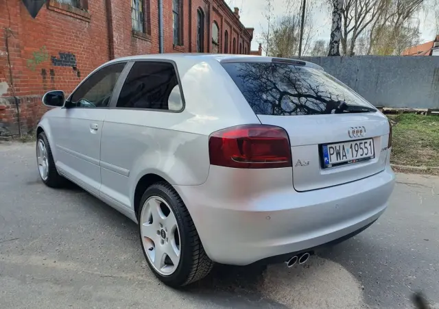 AUDI A3 3-drzwiowe 2.0 TDI Ambition