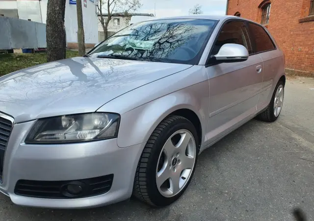 AUDI A3 3-drzwiowe 2.0 TDI Ambition