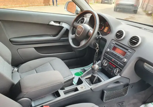 AUDI A3 3-drzwiowe 2.0 TDI Ambition