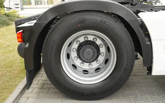 VOLVO FH 460 / KLIMATYZACJA POSTOJOWA / I-SAVE / TV /  EURO 6 